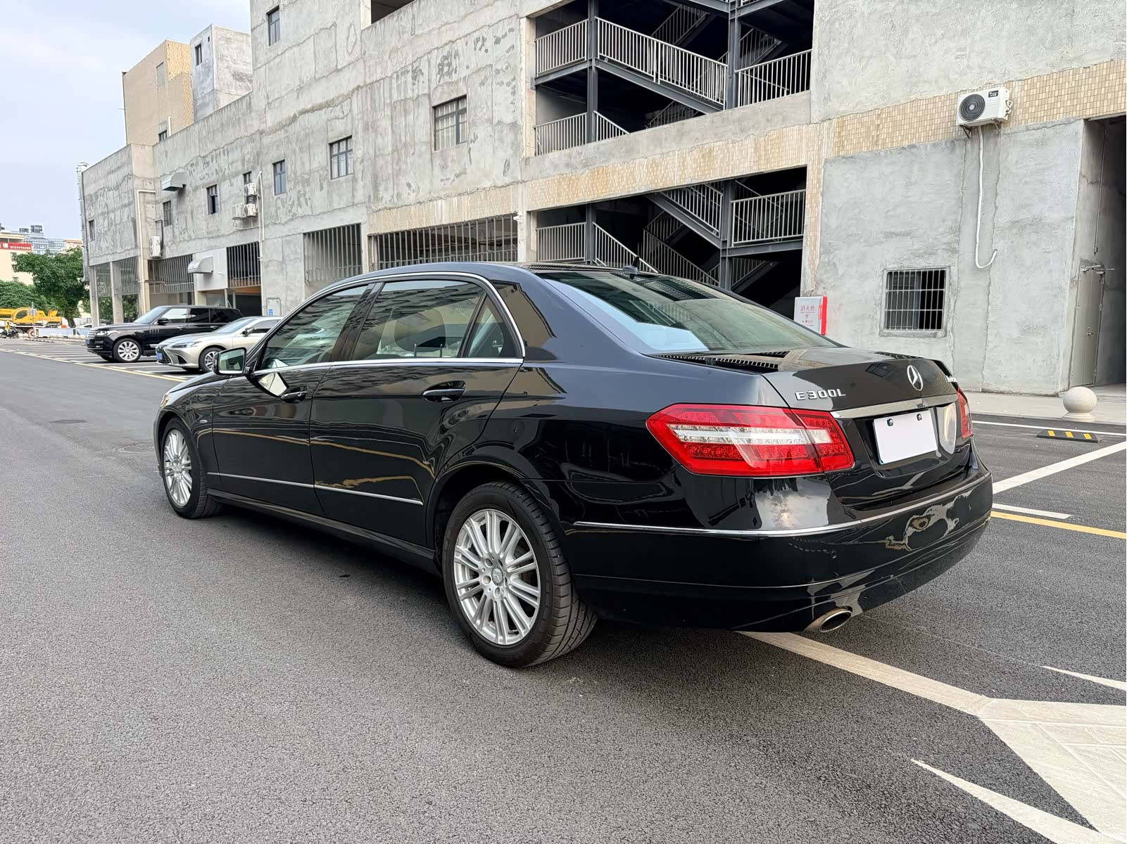 Mercedes-Benz E-Class, 2012 7
