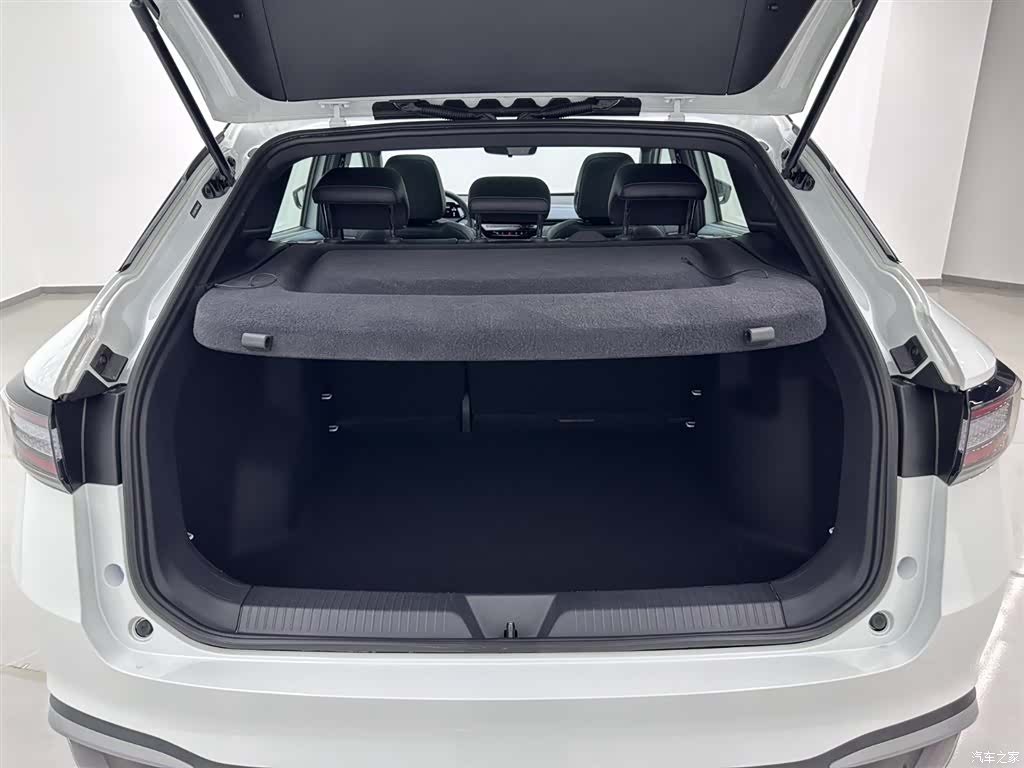 Volkswagen ID.4, 2024 24