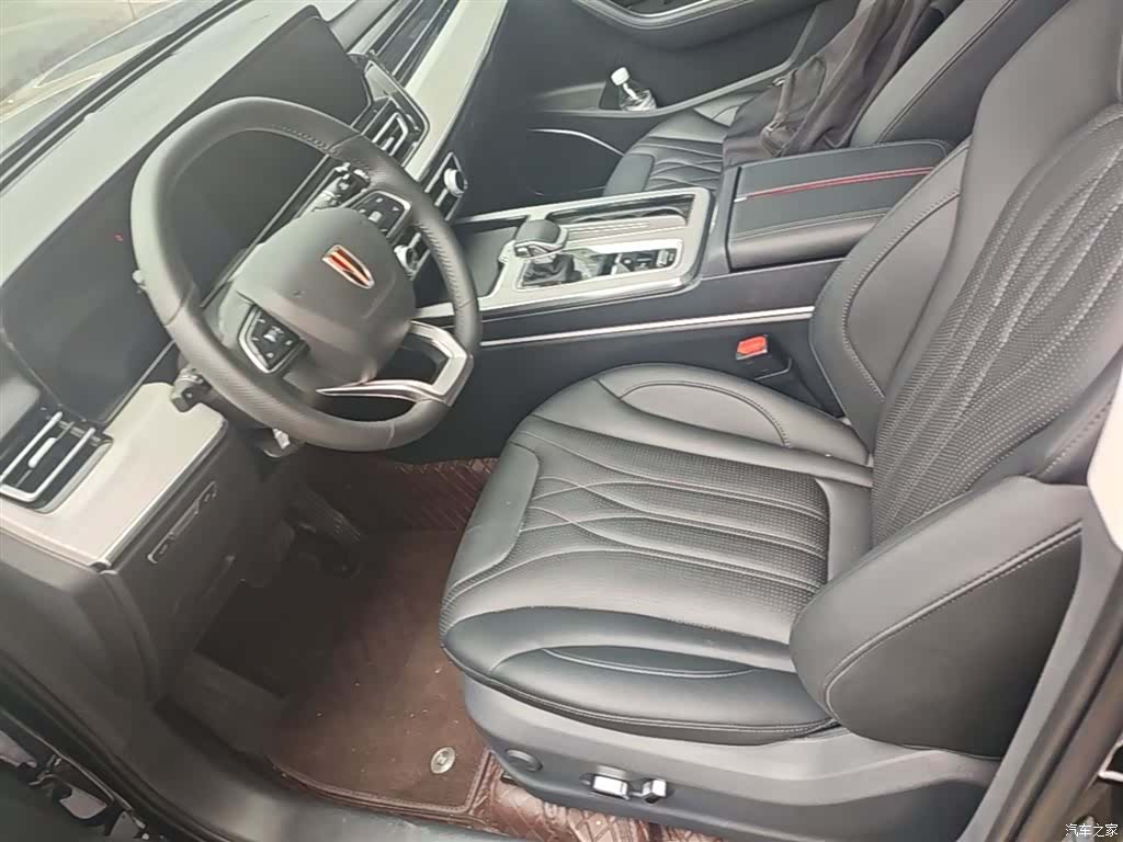 Hongqi HS5, 2025 16