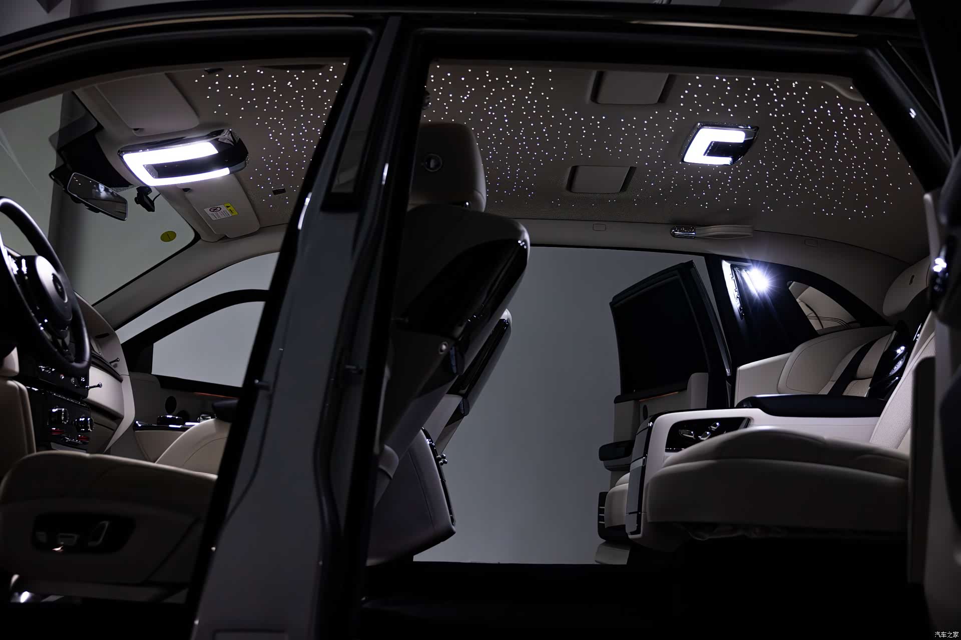 Rolls-Royce Phantom, 2018 14