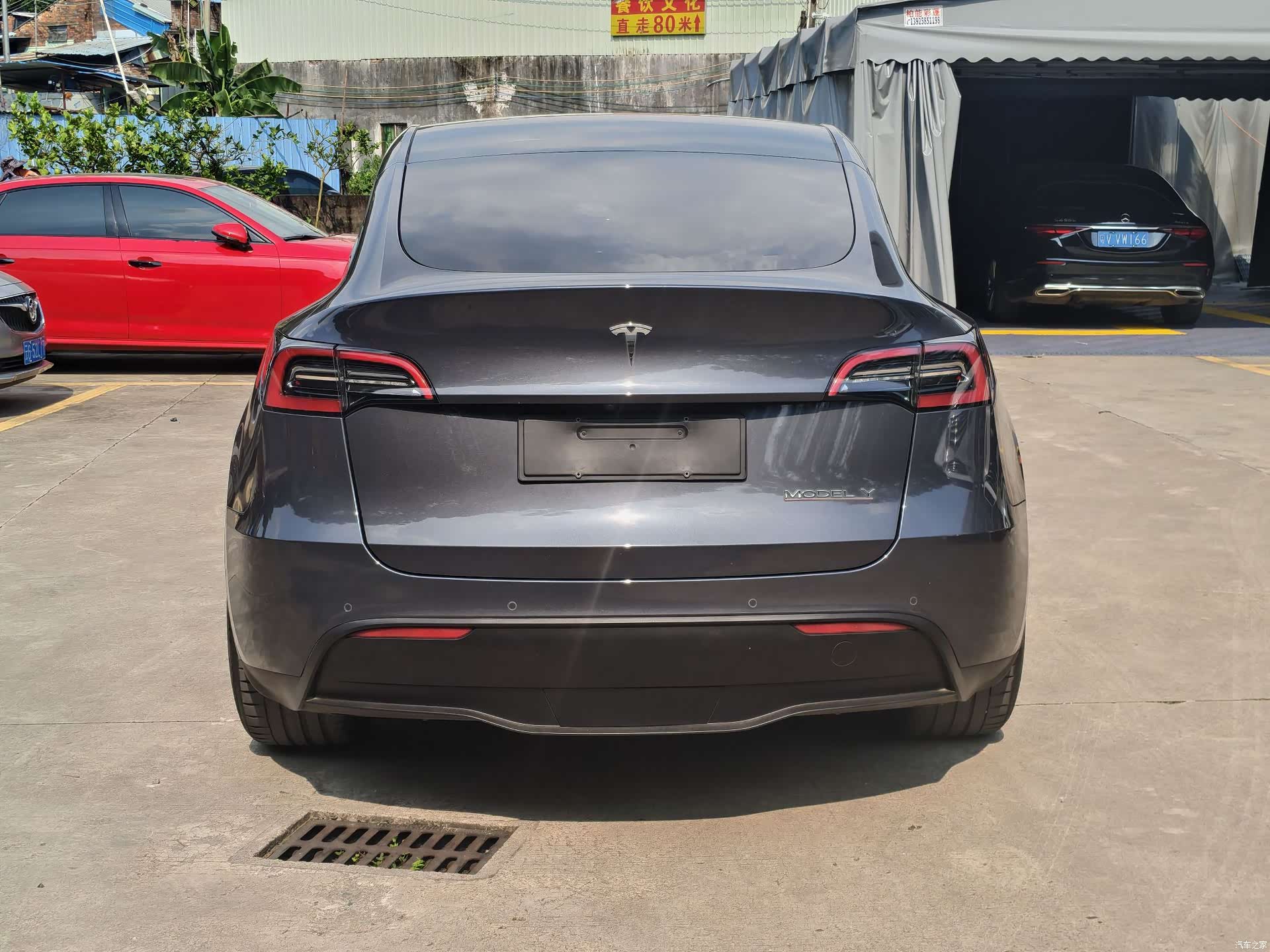 Tesla Model Y, 2023 все фото