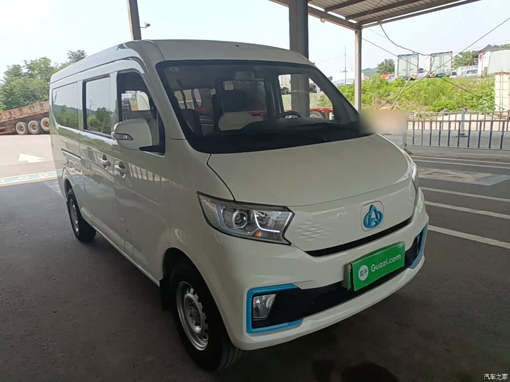 Changan V5, 2025 4