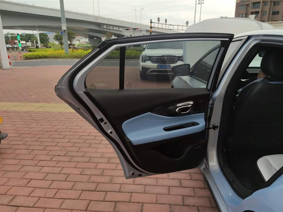 Trumpchi Shadow Leopard