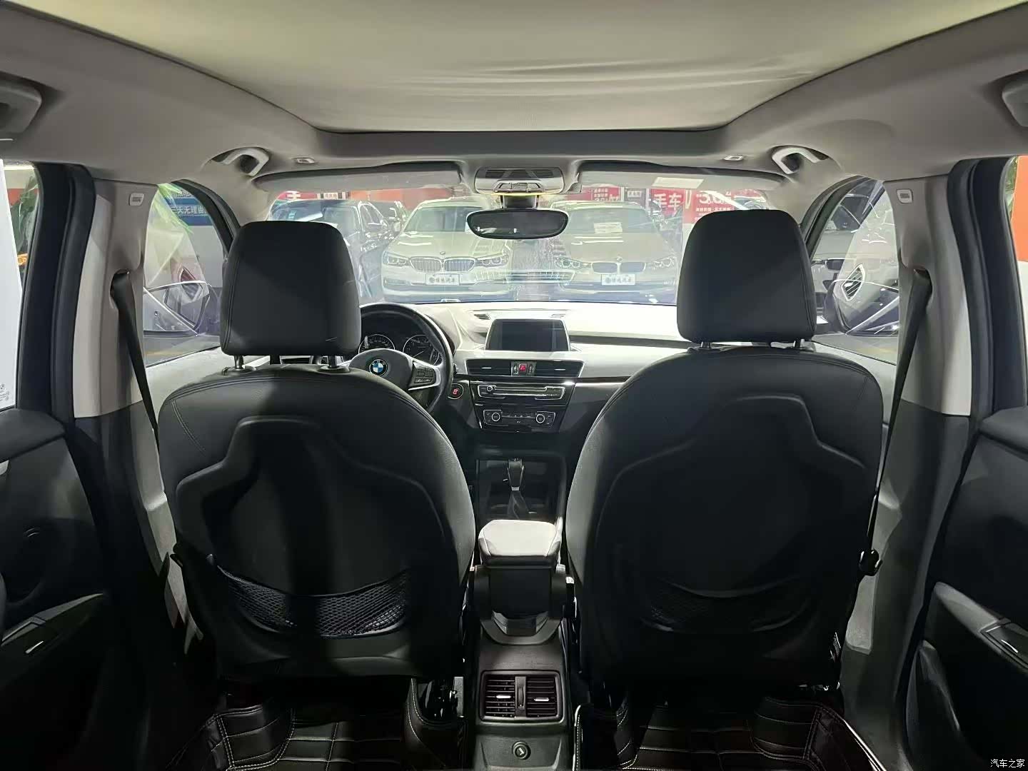 BMW X1, 2017 все фото