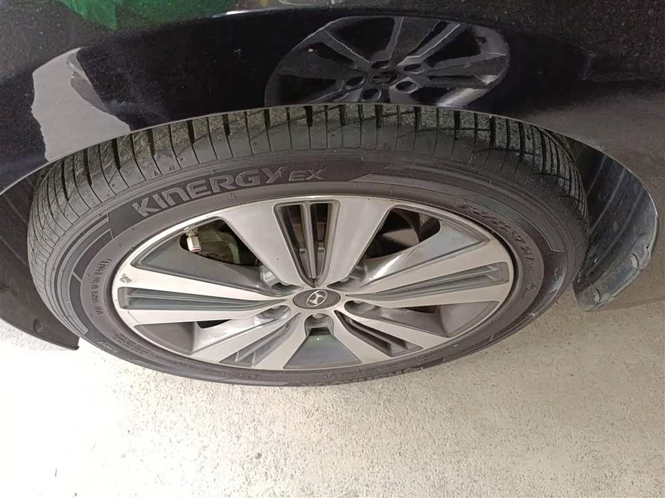 Hyundai Name picture