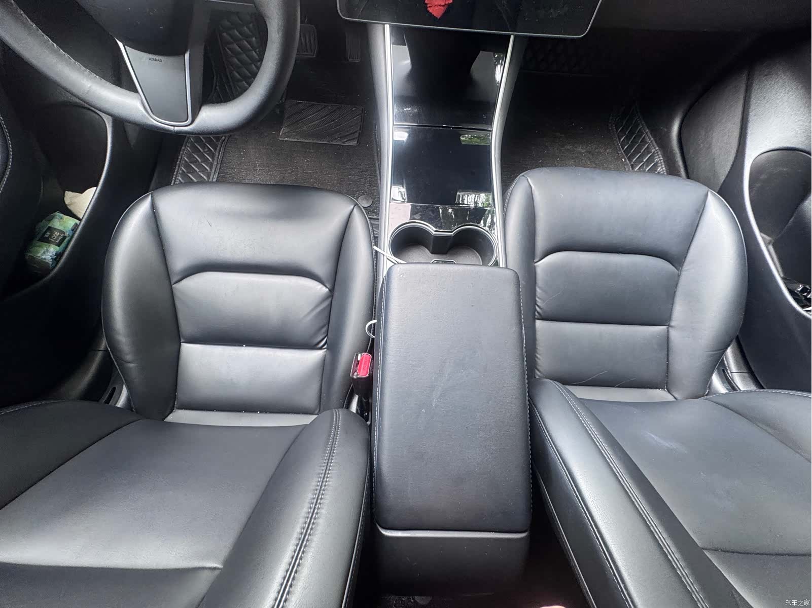 Tesla Model 3, 2020 13
