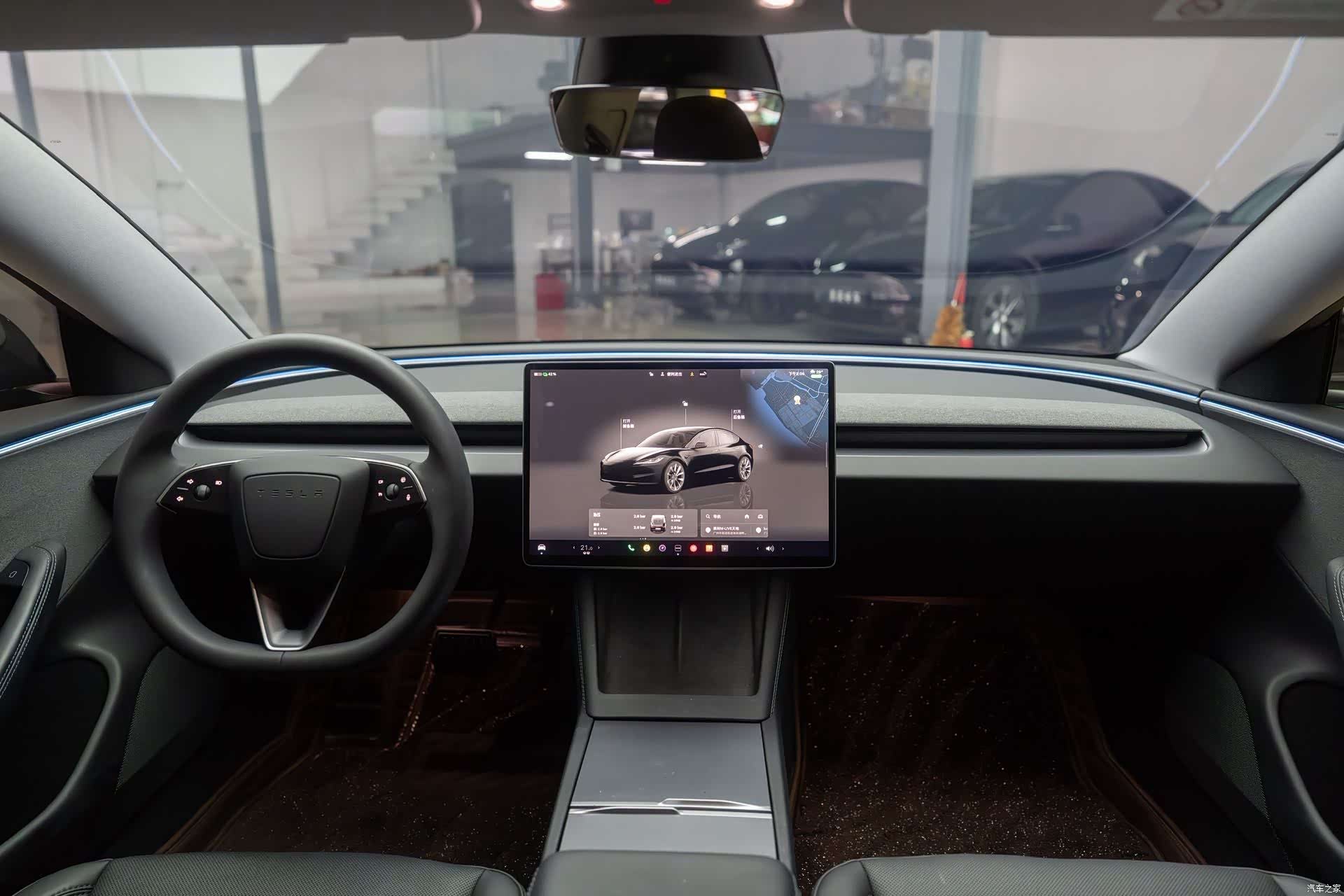 Tesla Model 3, 2023 13