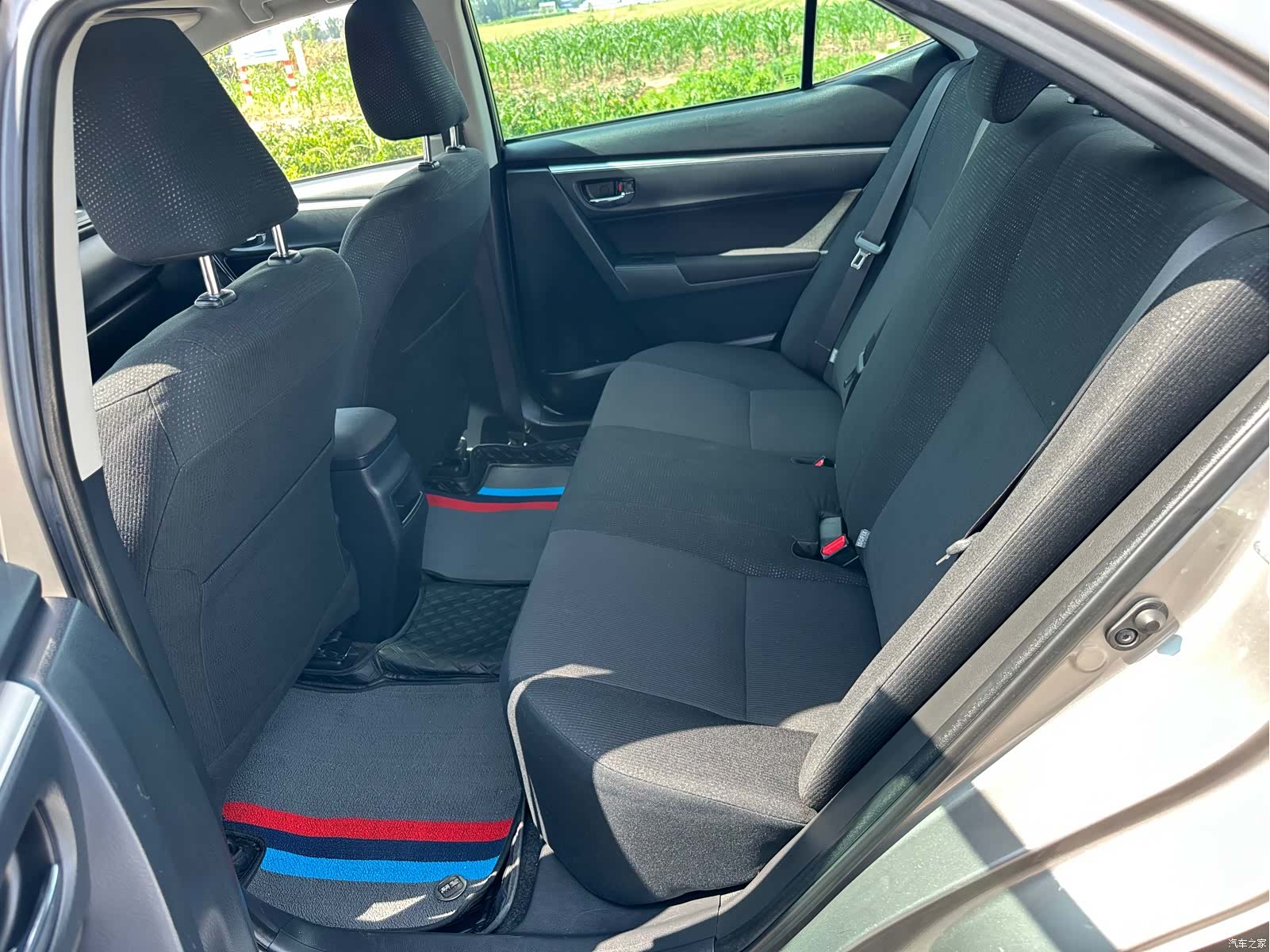 Toyota Corolla, 2018 все фото