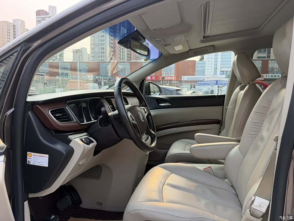 Buick GL8, 2018 10