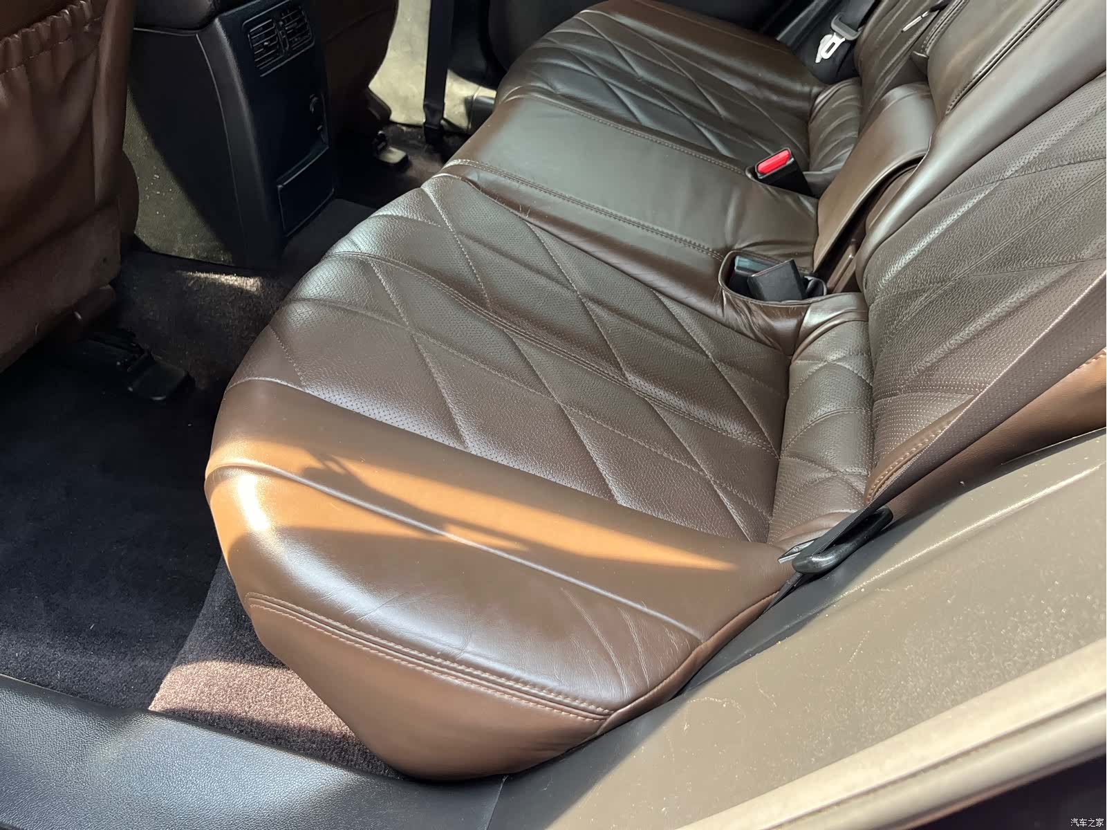 Infiniti FX35, 2012 17