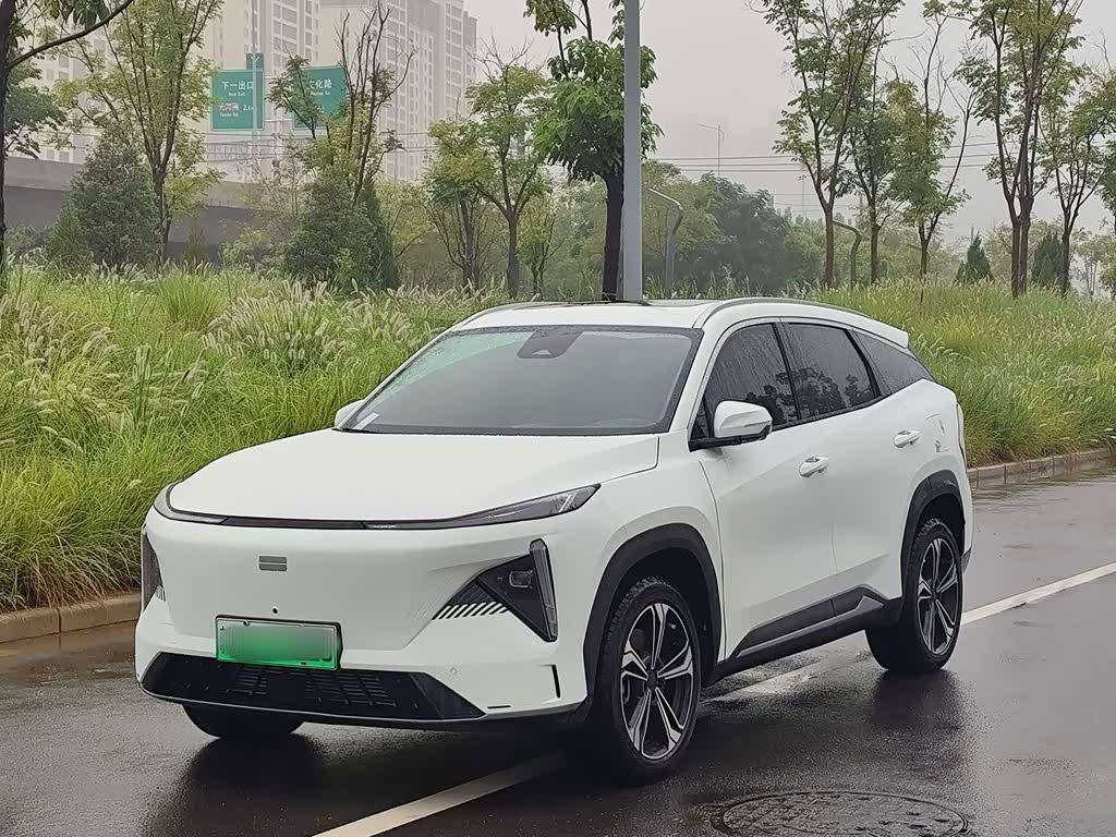 Geely Galaxy L7