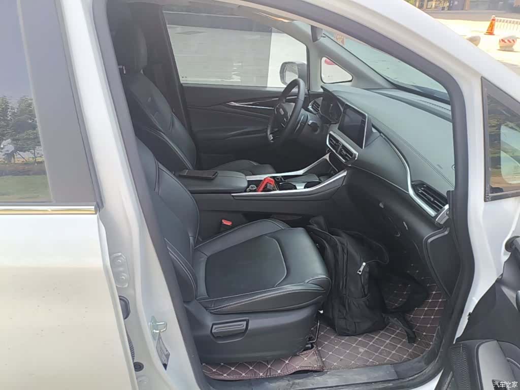 Maxus G50, 2023 25