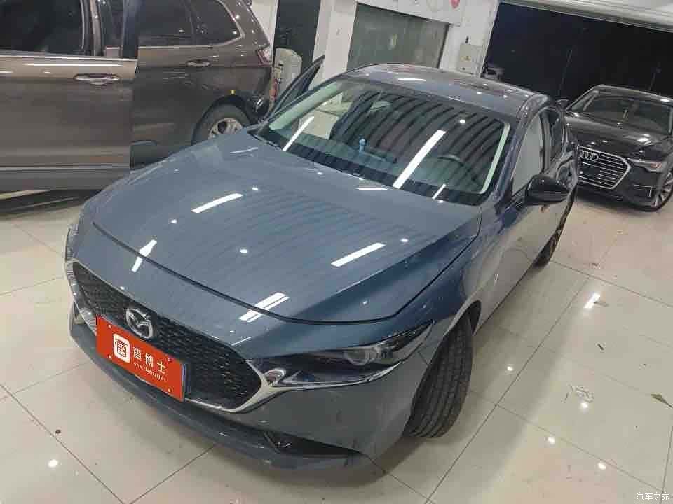 Mazda Mazda3, 2022 1
