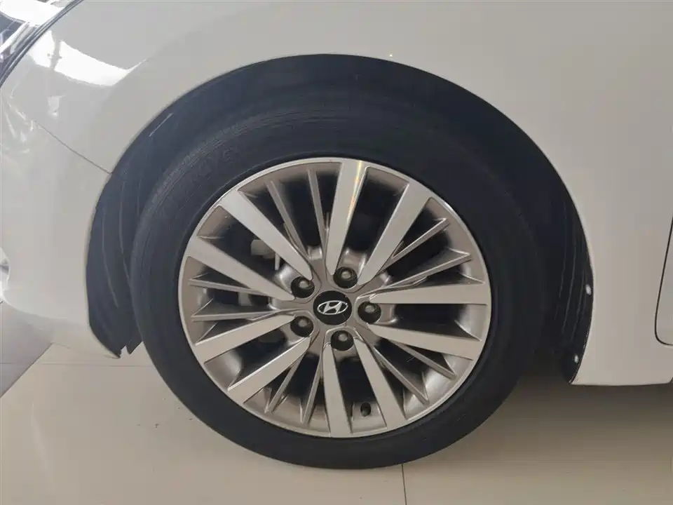 Hyundai Name picture