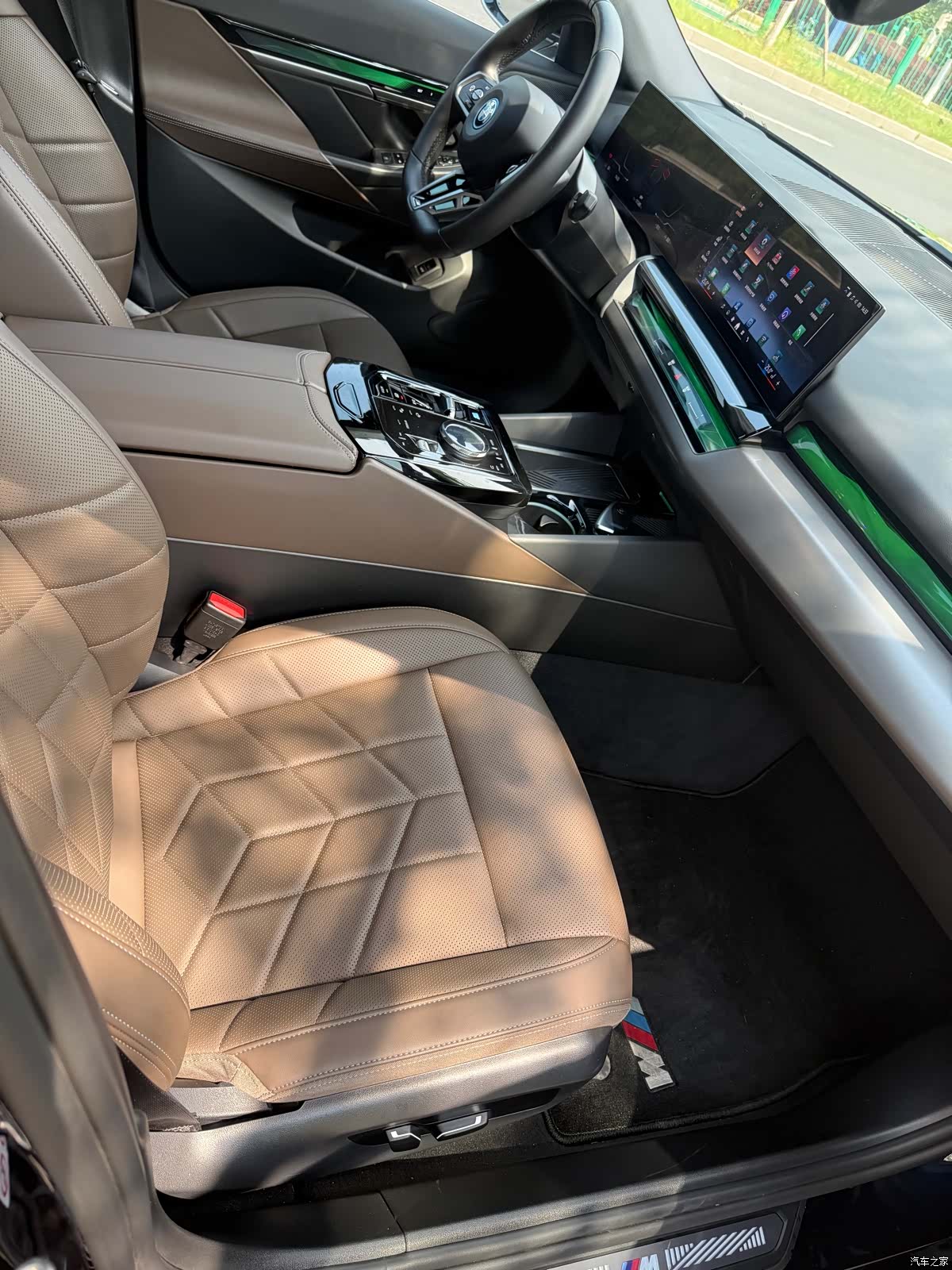 BMW i5, 2024 8