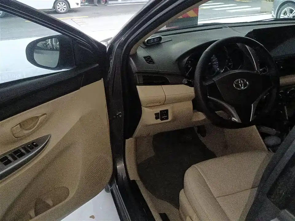 Toyota YARiS L Zhixuan Toyota YARiS L Zhixuan
