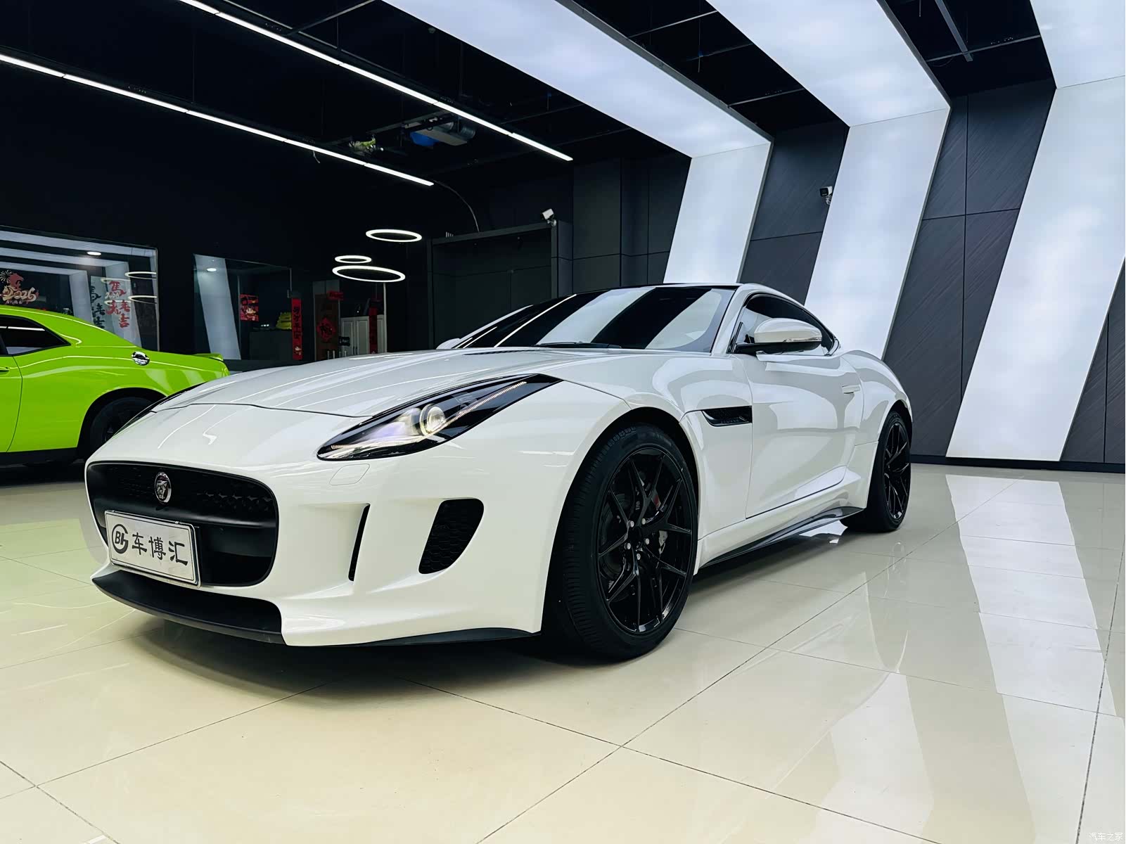 Jaguar F-TYPE, 2017 1