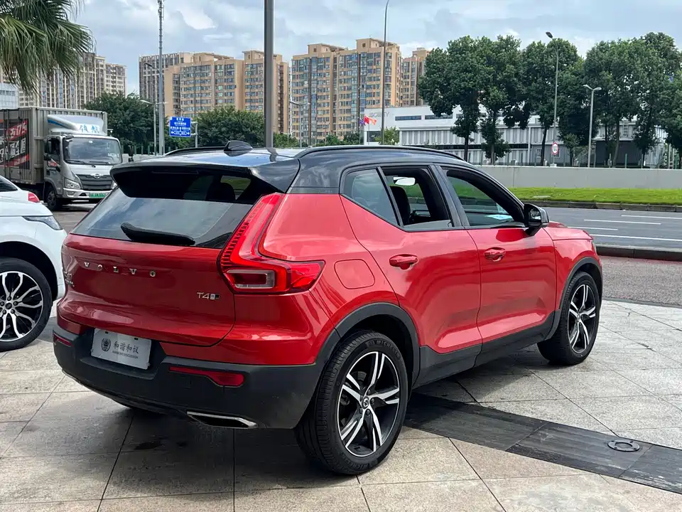 Volvo XC40