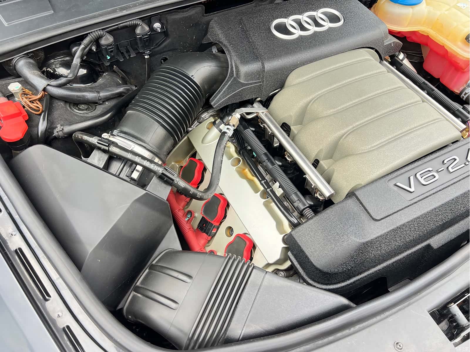 Audi A6L, 2011 28