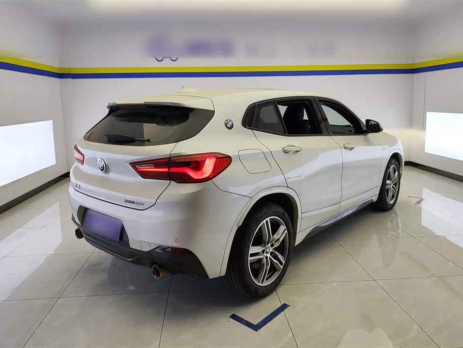 BMW X2