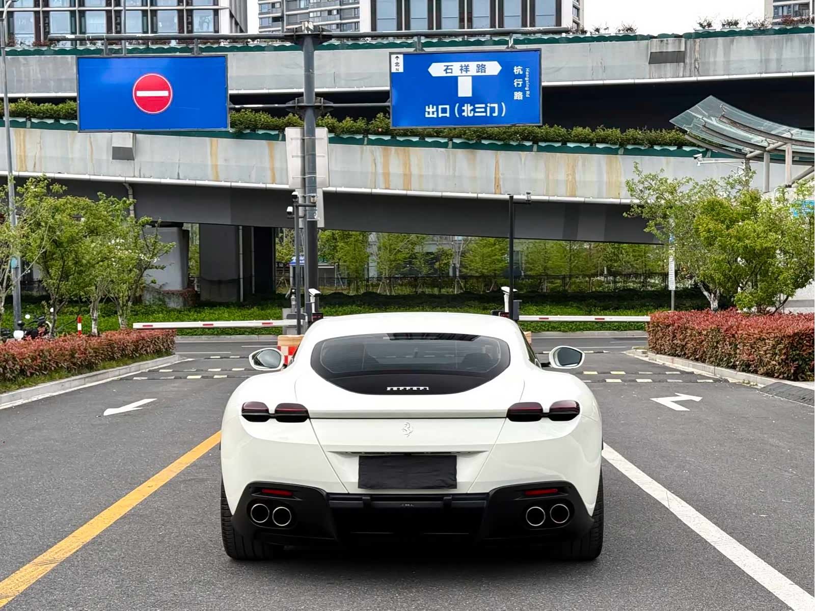 Ferrari Roma, 2024 8
