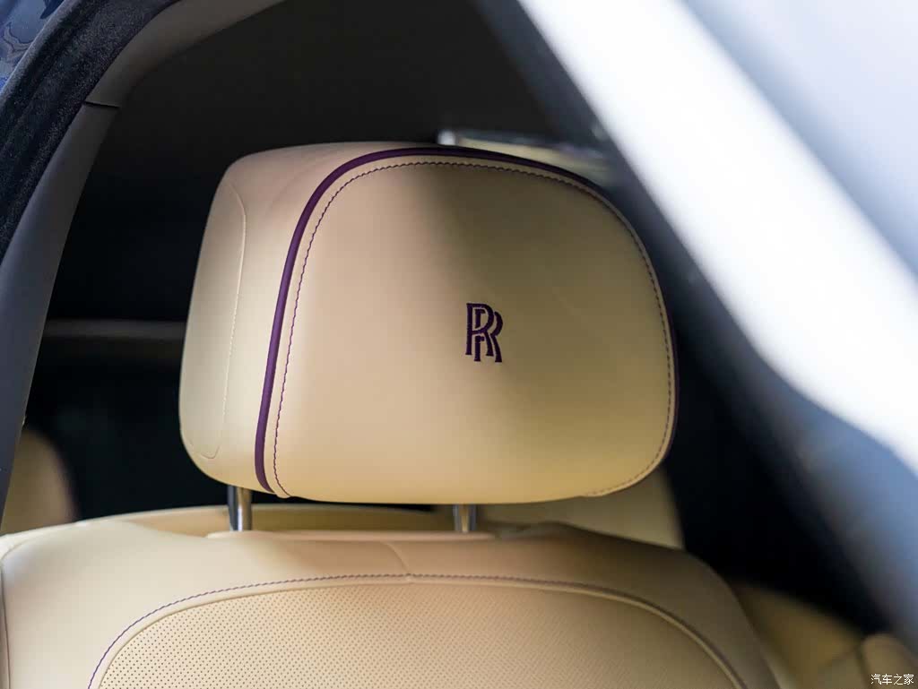 Rolls-Royce Cullinan, 2022 30