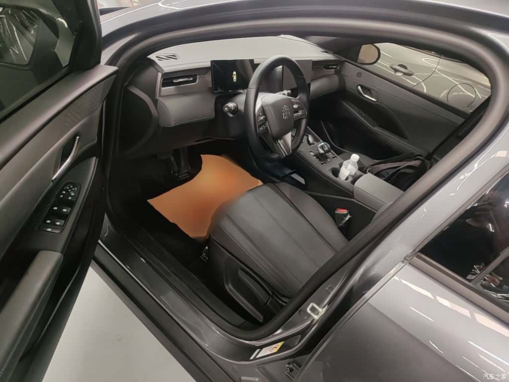 BYD Qin, 2025 16