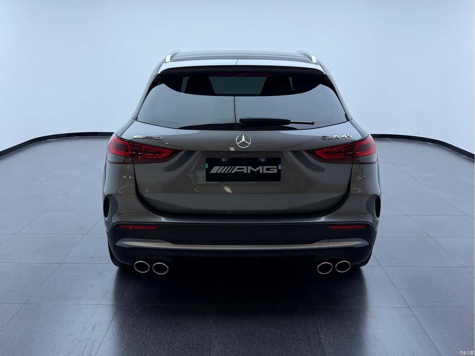 Mercedes-Benz GLA, 2023 все фото