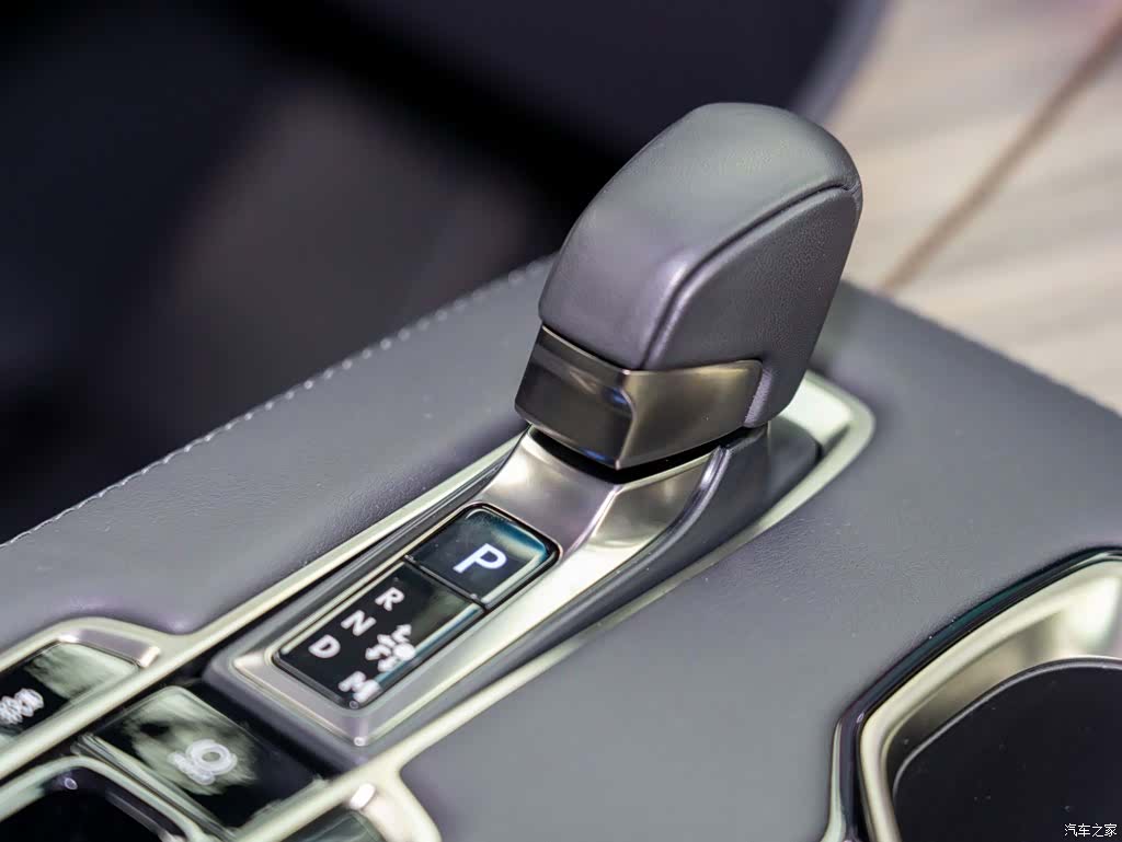 Lexus LM, 2024 18