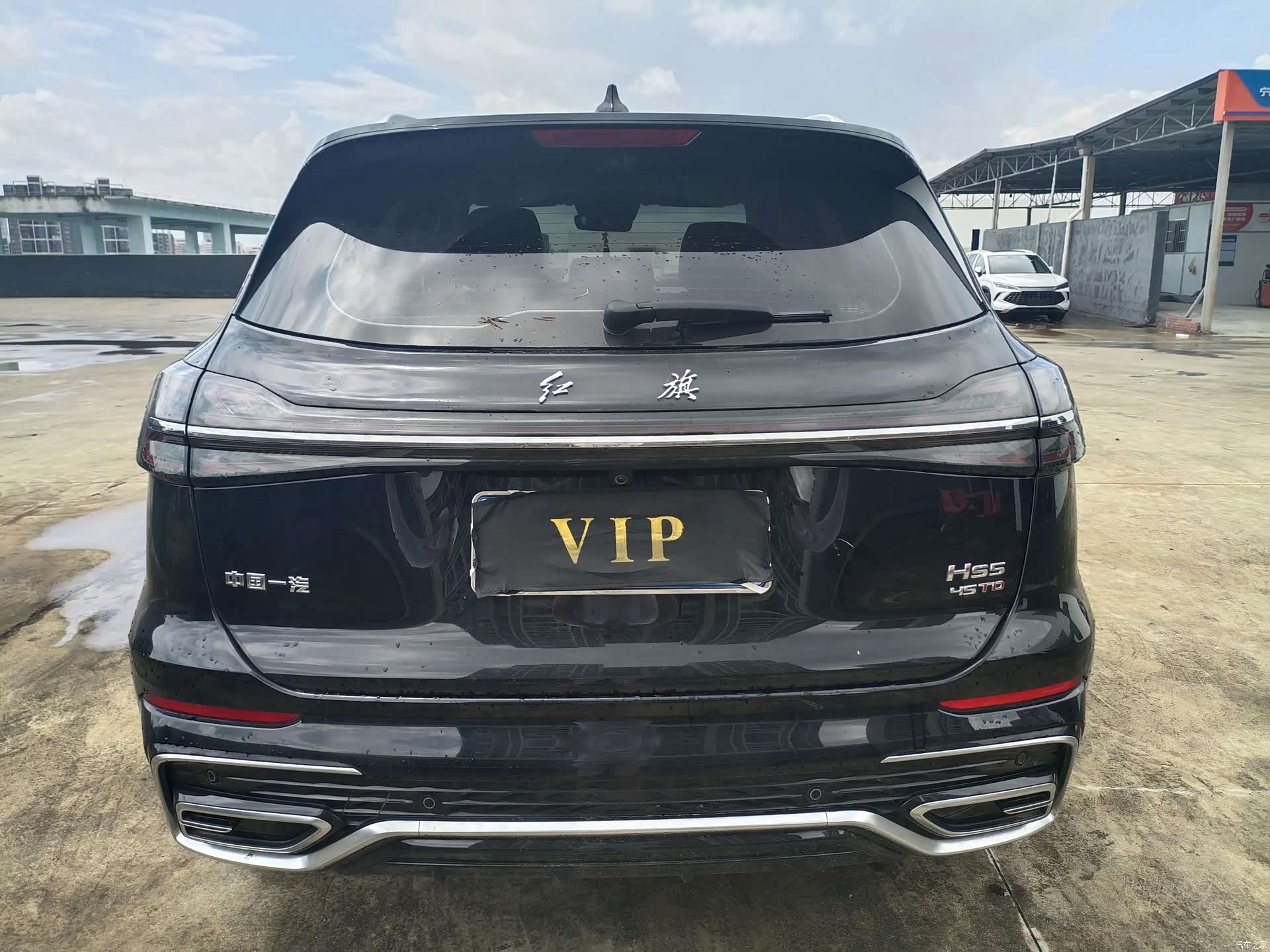 Hongqi HS5, 2023 12