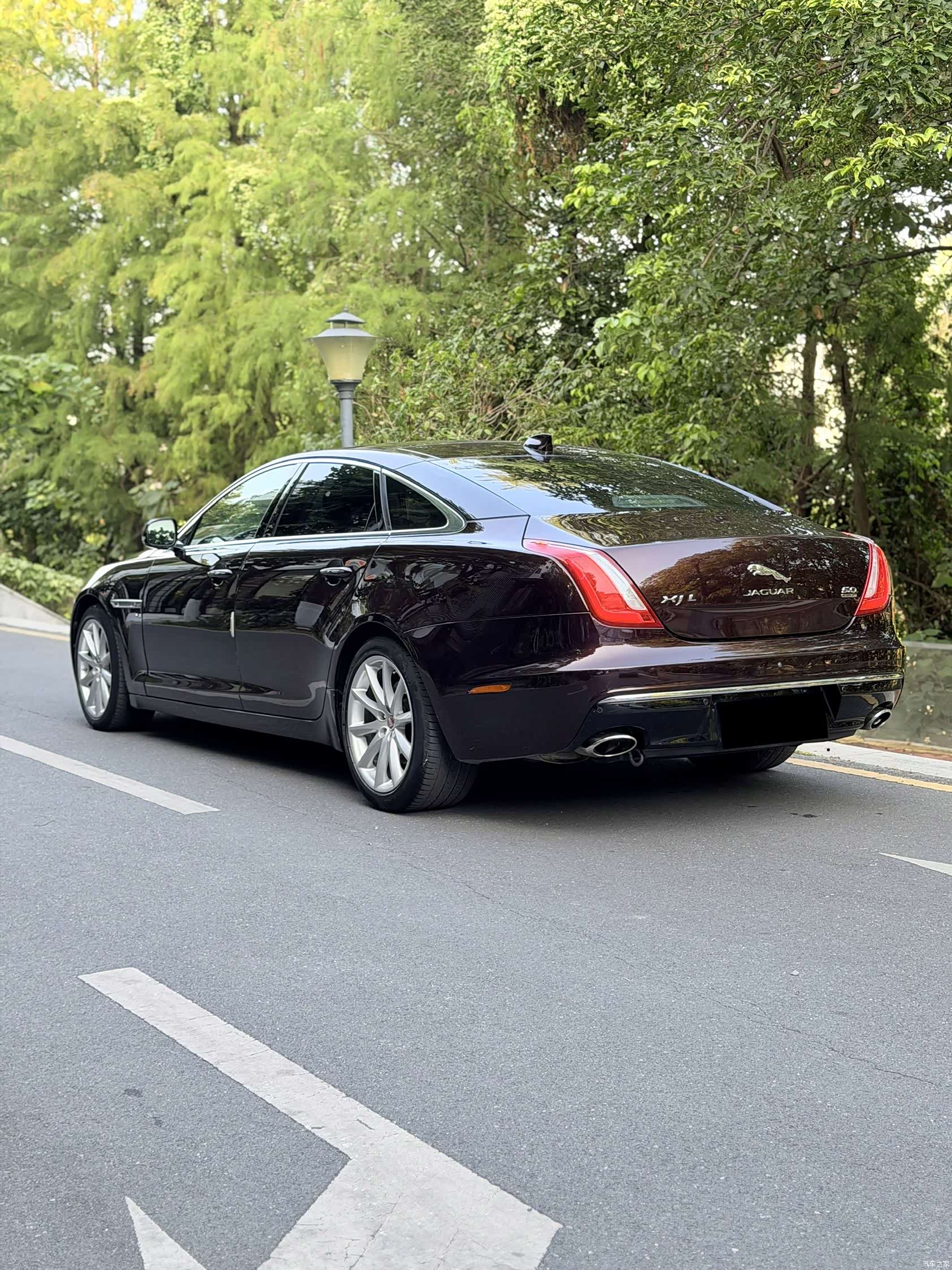 Jaguar XJ, 2017 все фото