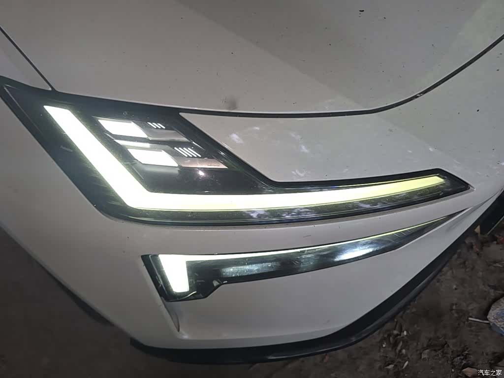 Polestar 4, 2024 13