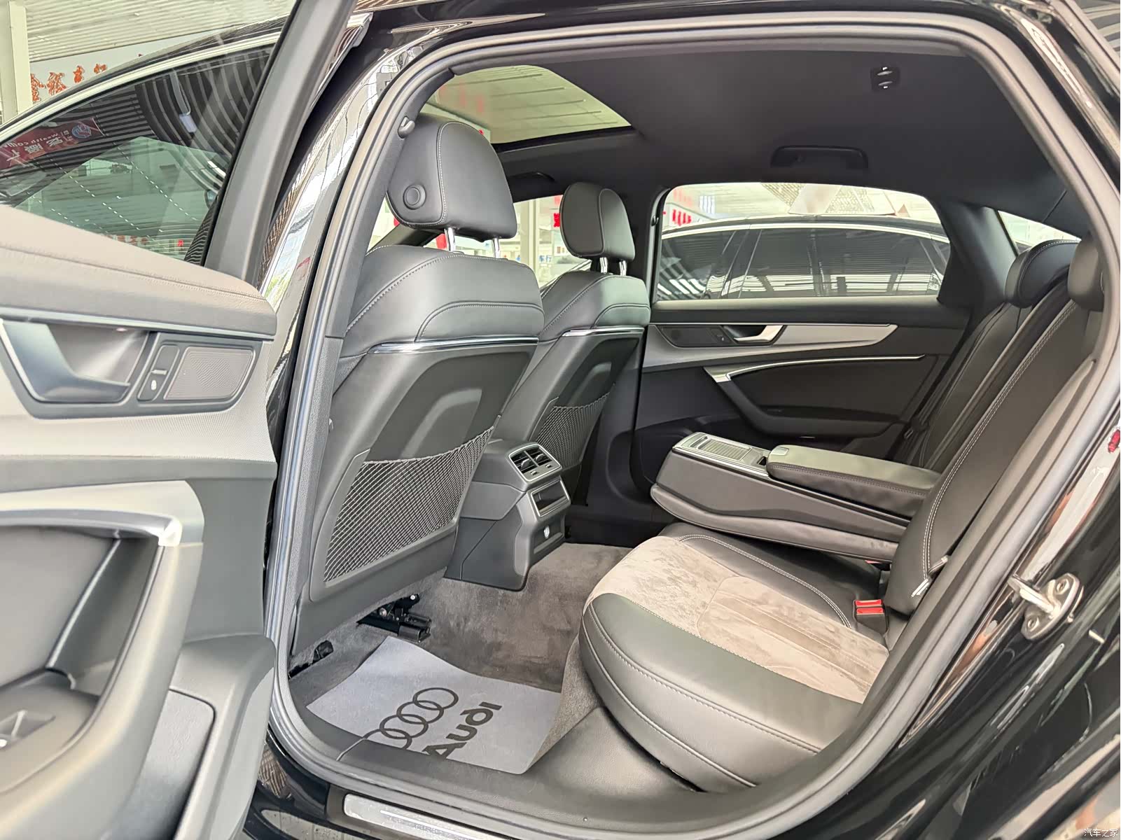 Audi A6L, 2021 все фото