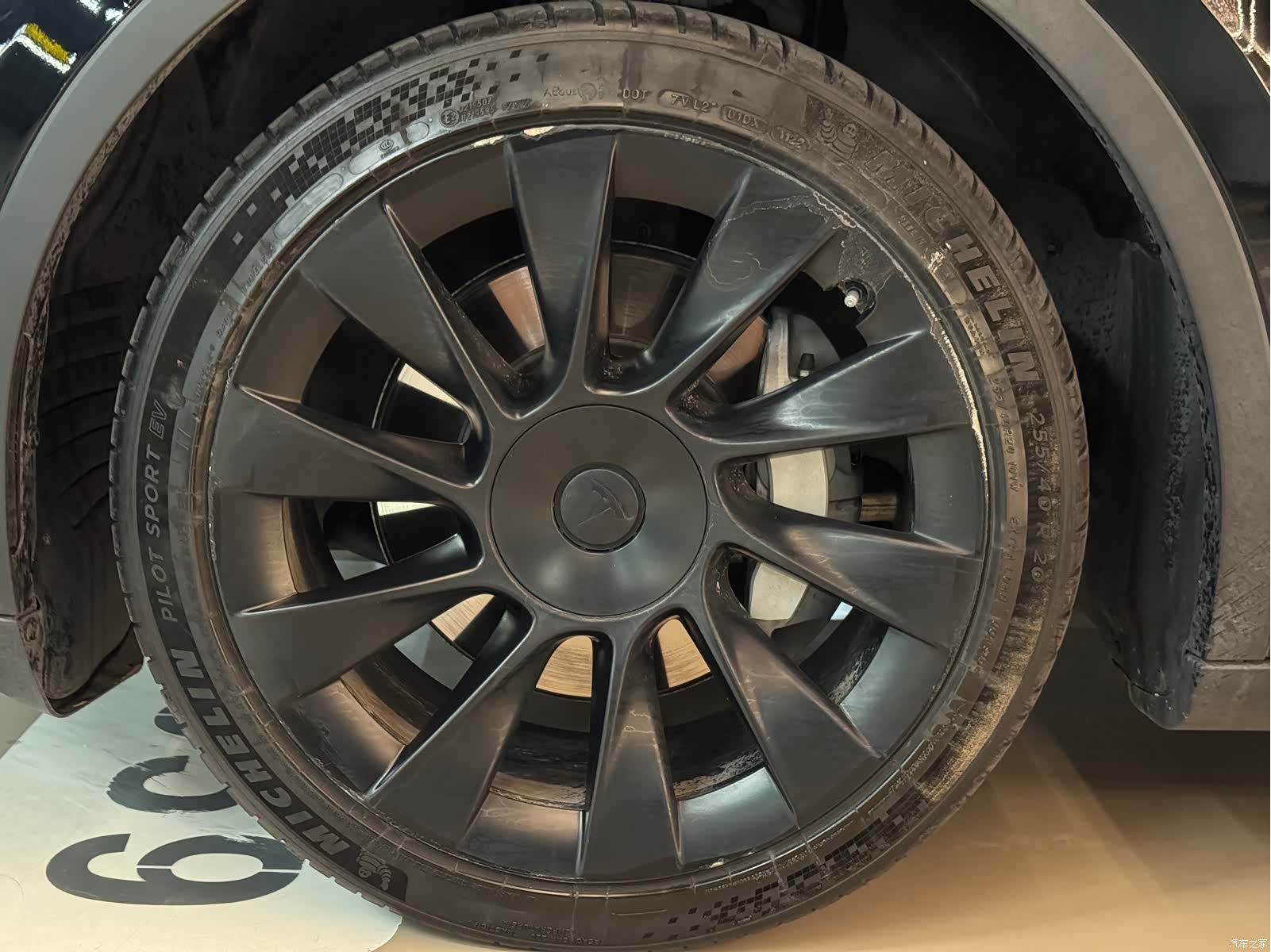 Tesla Model Y, 2022 все фото