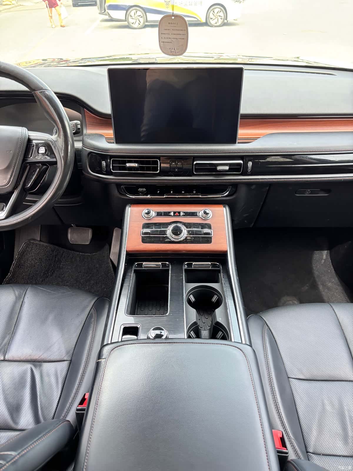 Lincoln Aviator, 2021 15