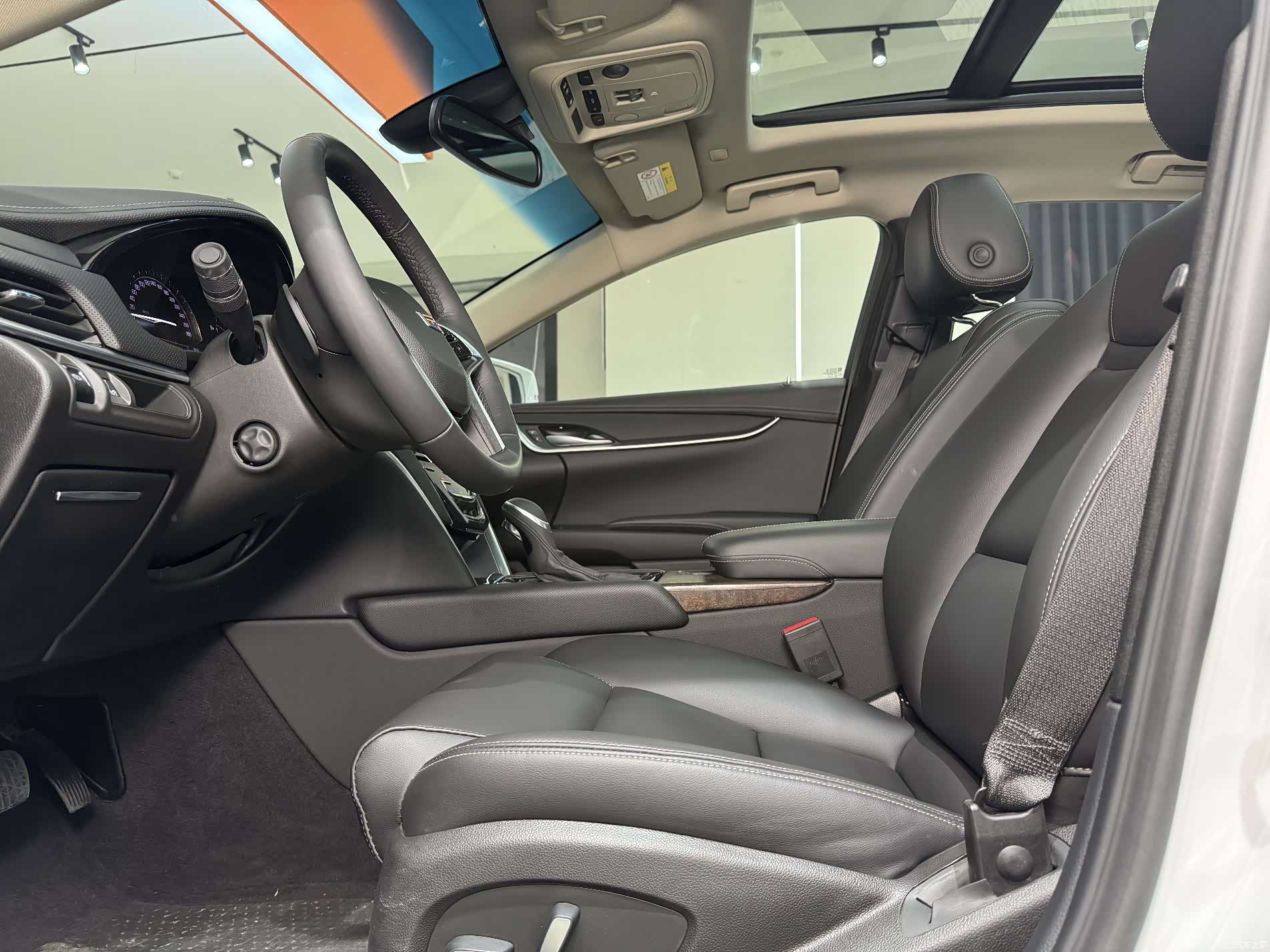 Cadillac XTS, 2019 17