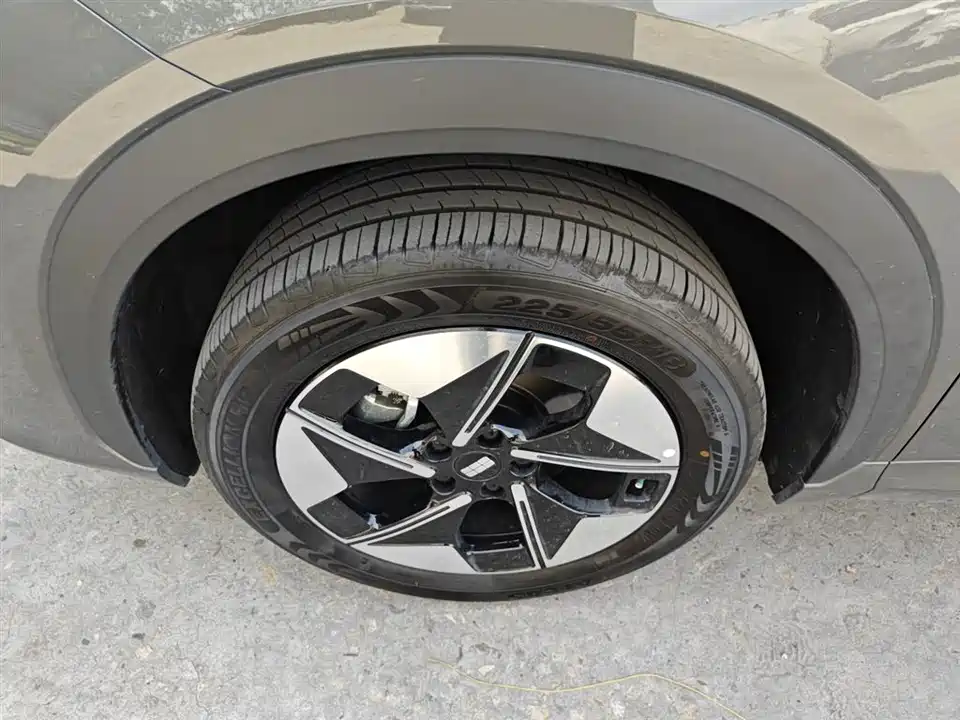 Geely Galaxy Galaxy E5