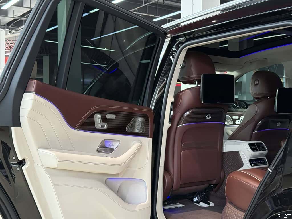 Maybach GLS, 2023 17