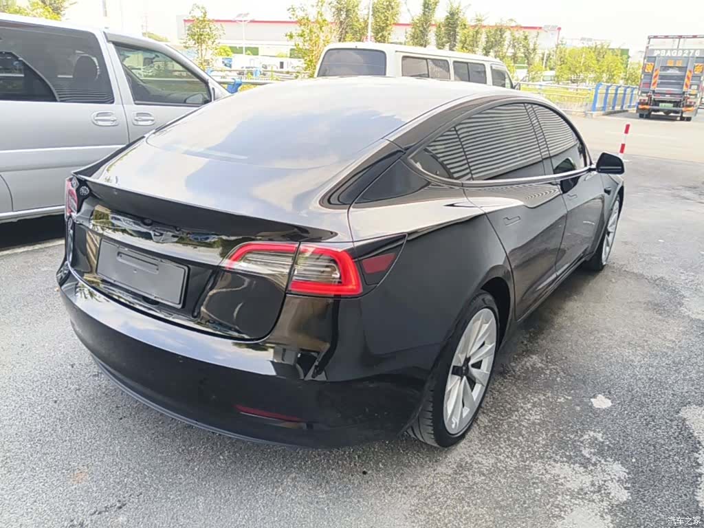 Tesla Model 3, 2023 7