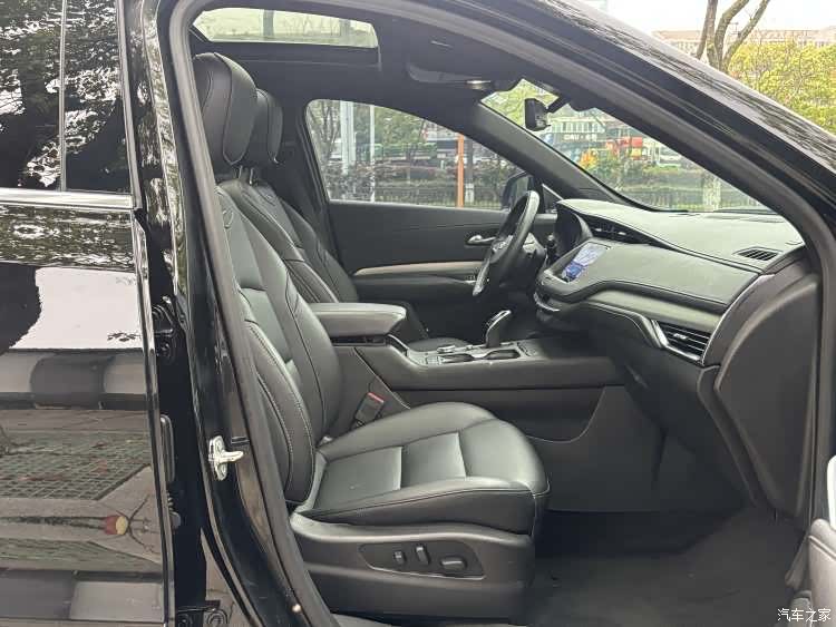 Cadillac XT4, 2023 13