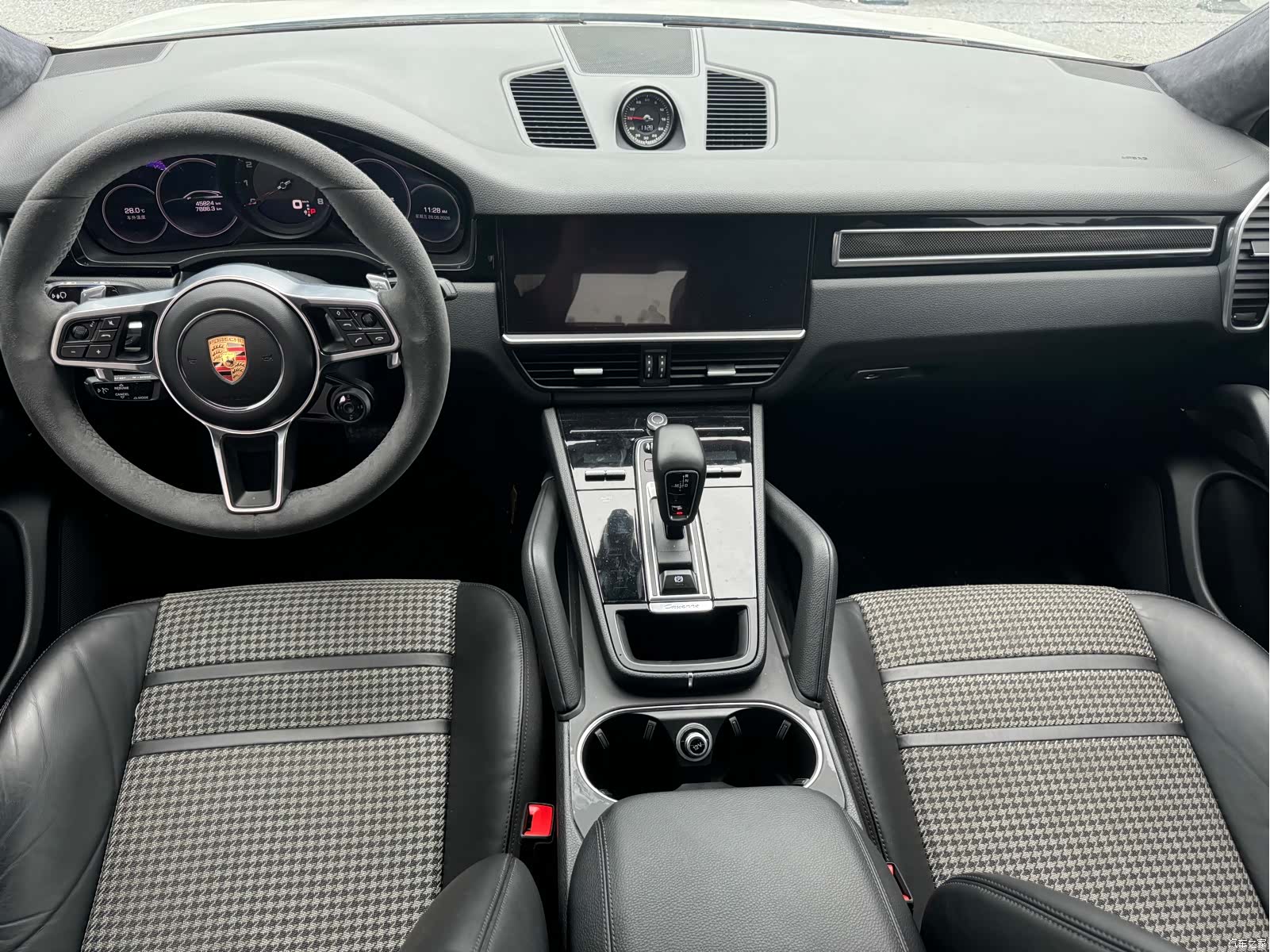 Porsche Cayenne, 2020 все фото