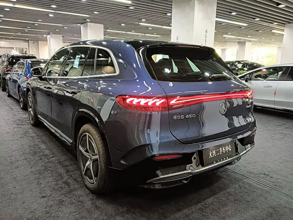 Mercedes-Benz EQS SUV