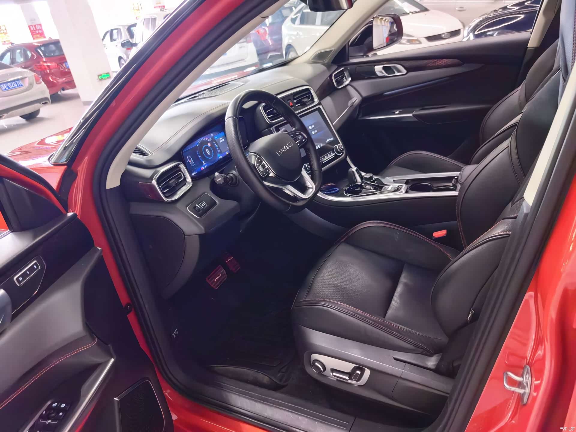 Lynk & Co 01, 2018 все фото