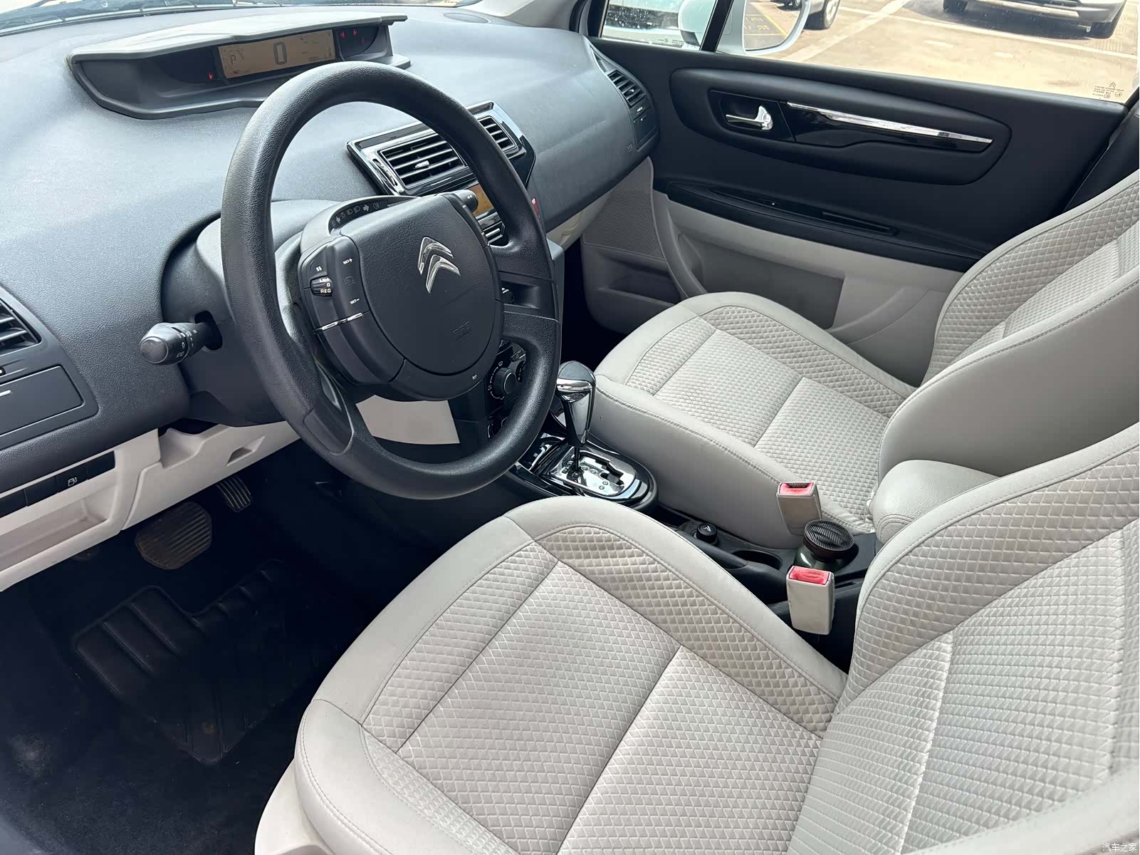 Citroen VTS, 2015 9
