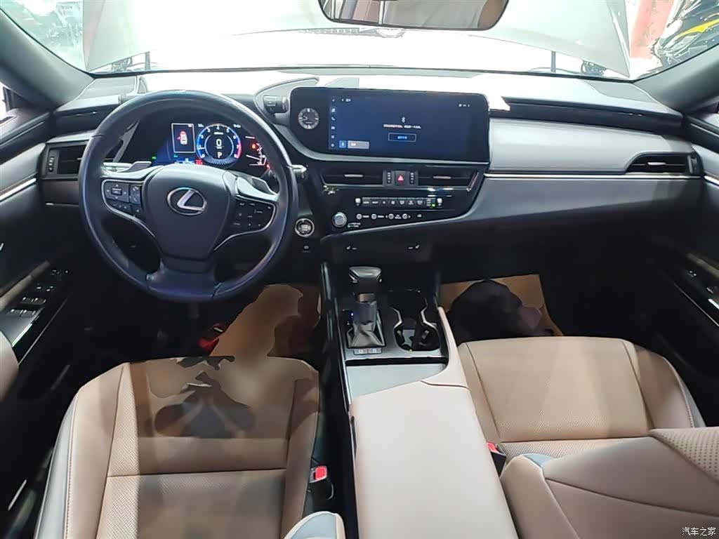 Lexus ES, 2023 10
