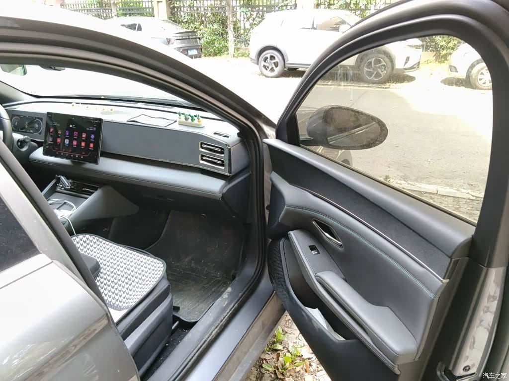 BYD Qin, 2024 21