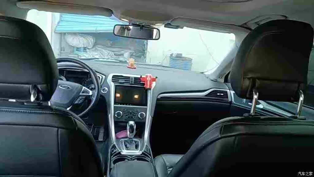 Ford Mondeo, 2015 3