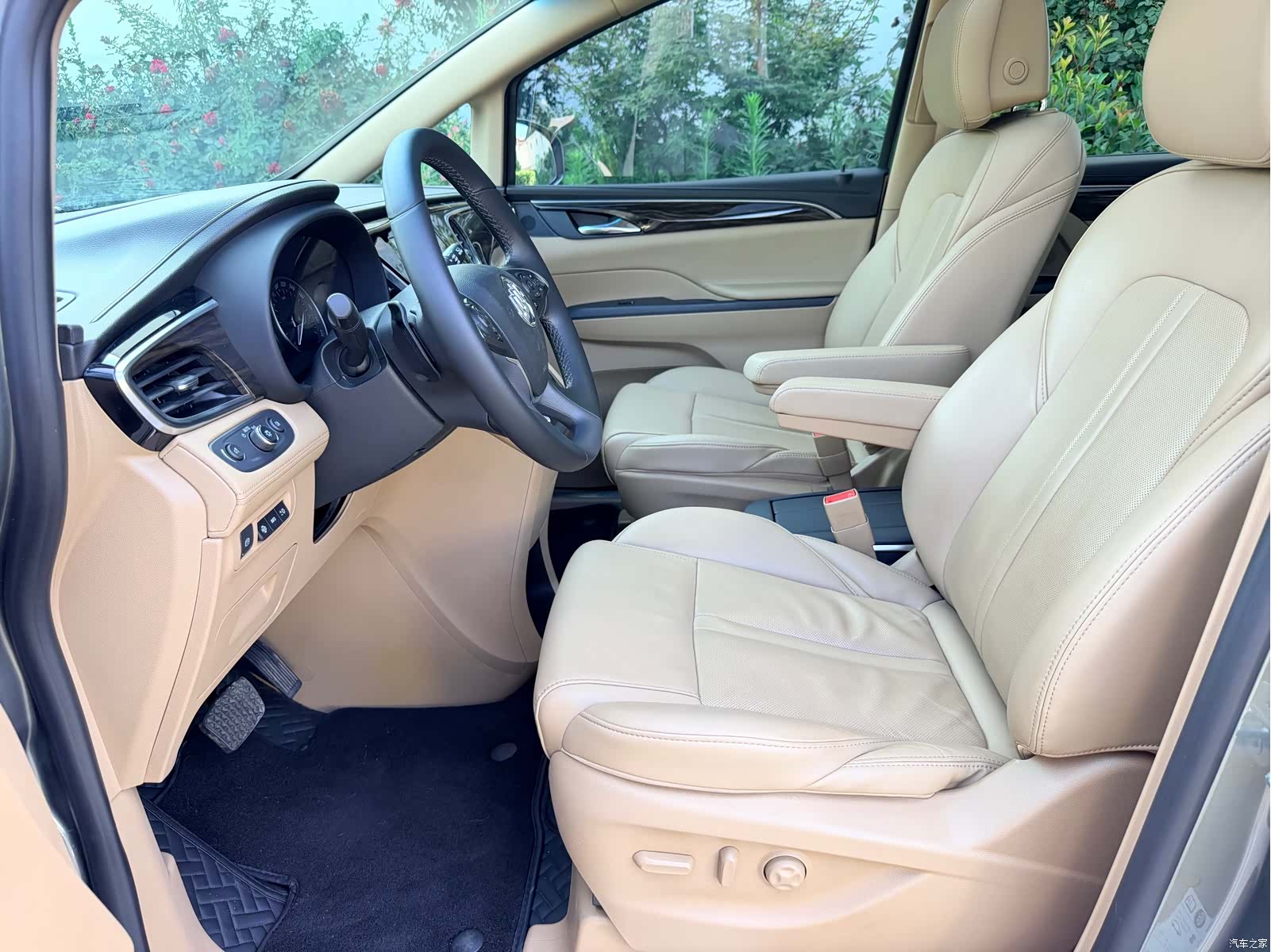 Buick GL8, 2019 8
