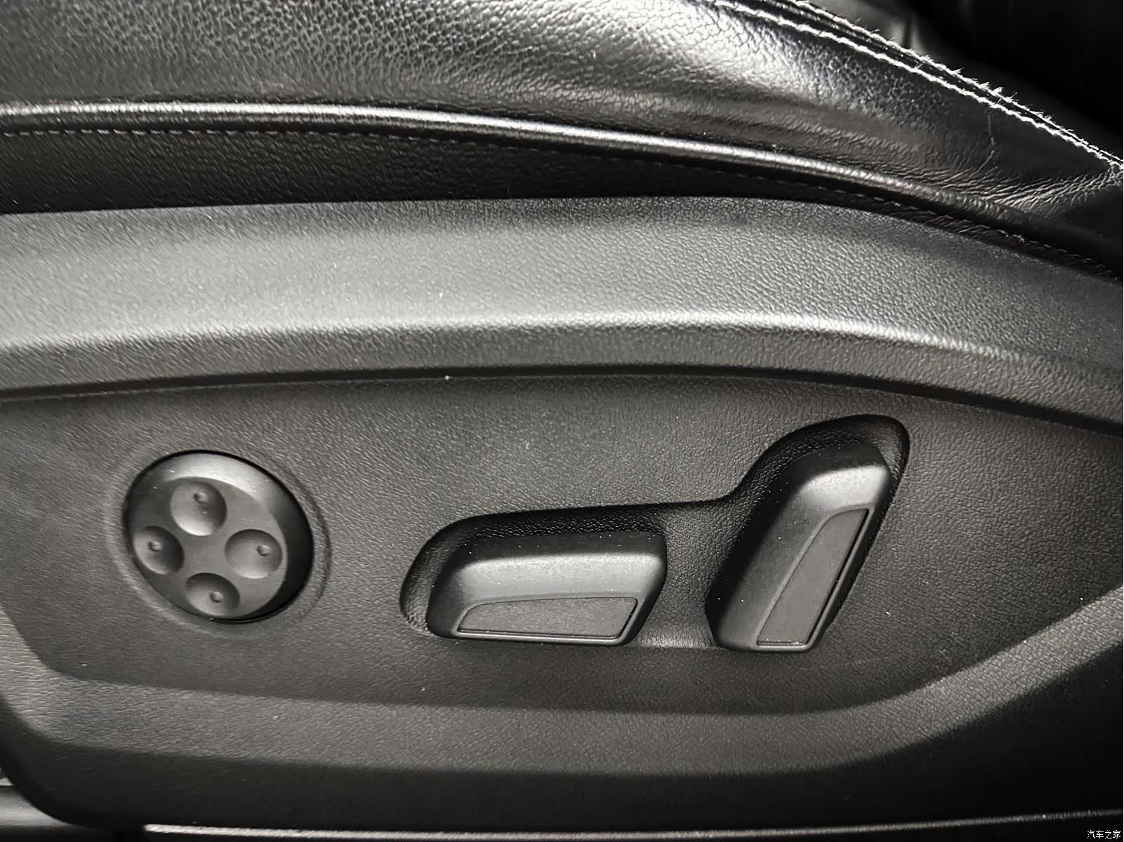 Audi Q2L, 2022 17