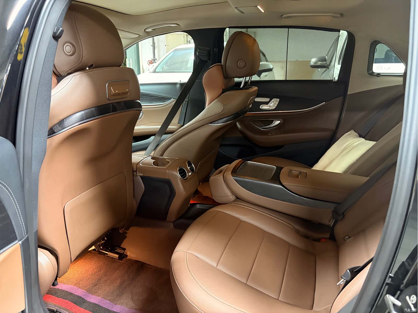 Mercedes-Benz E-Class, 2020 все фото